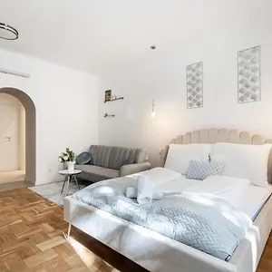 D71 - Cozy Suite, Location By Bqa Apartment