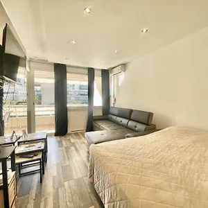 Palm Paradise, By Welcome To Appartamento Cannes